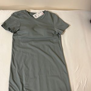 Uniqlo cotton dress with build-in bra